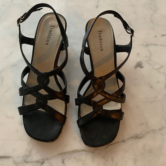 Women’s Black Ankle Strap Sandals - Picture 1 of 6